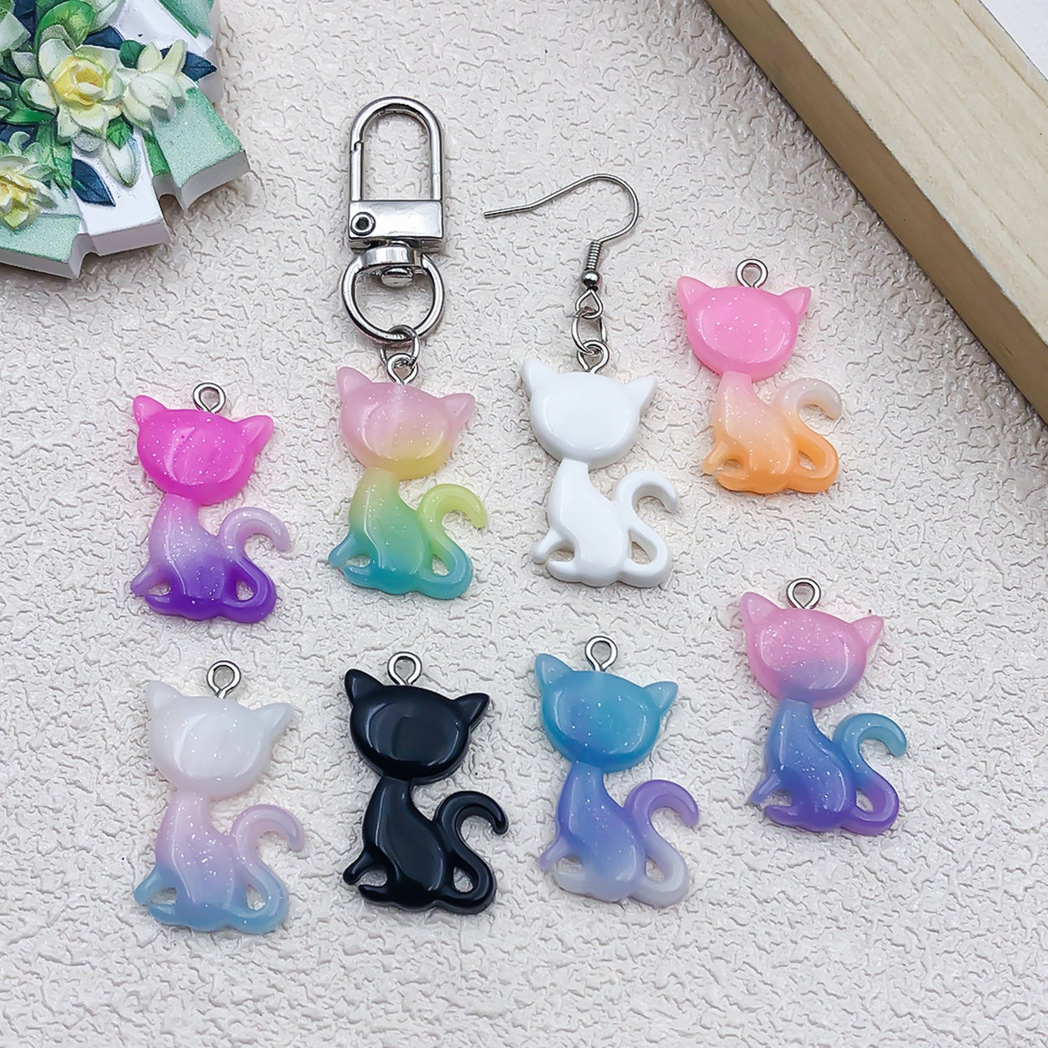 30x20mm Gradient Glitter Resin Cat Charm Pendant for DIY Earrings Bracelet Keychain Jewelry