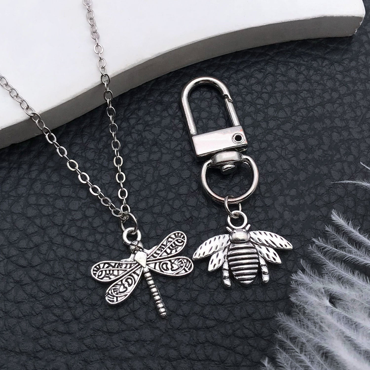 Hollow Zinc Alloy Butterfly Bee Dragonfly Insect charm pendants for DIY necklace earrings