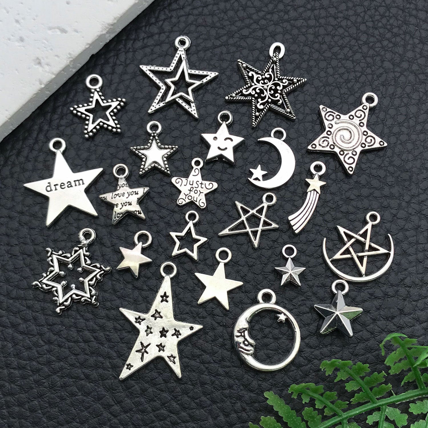Vintage Zinc Alloy Star Pentagram Shooting Star Moon Hollow Charm Pendant for DIY Jewelry