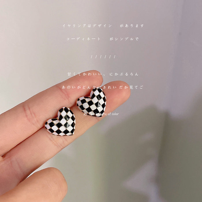 Black White Checkerboard Heart Enamel Stud Earrings Pair