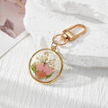 Round Resin Dried Flower Keychains Gold Clasp 8 Colors view 11