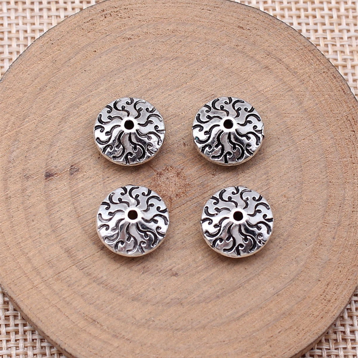 11x11mm 1.9g Antique Silver Zinc Alloy Carved Pattern Small Hole Spacer Beads for DIY Jewelry