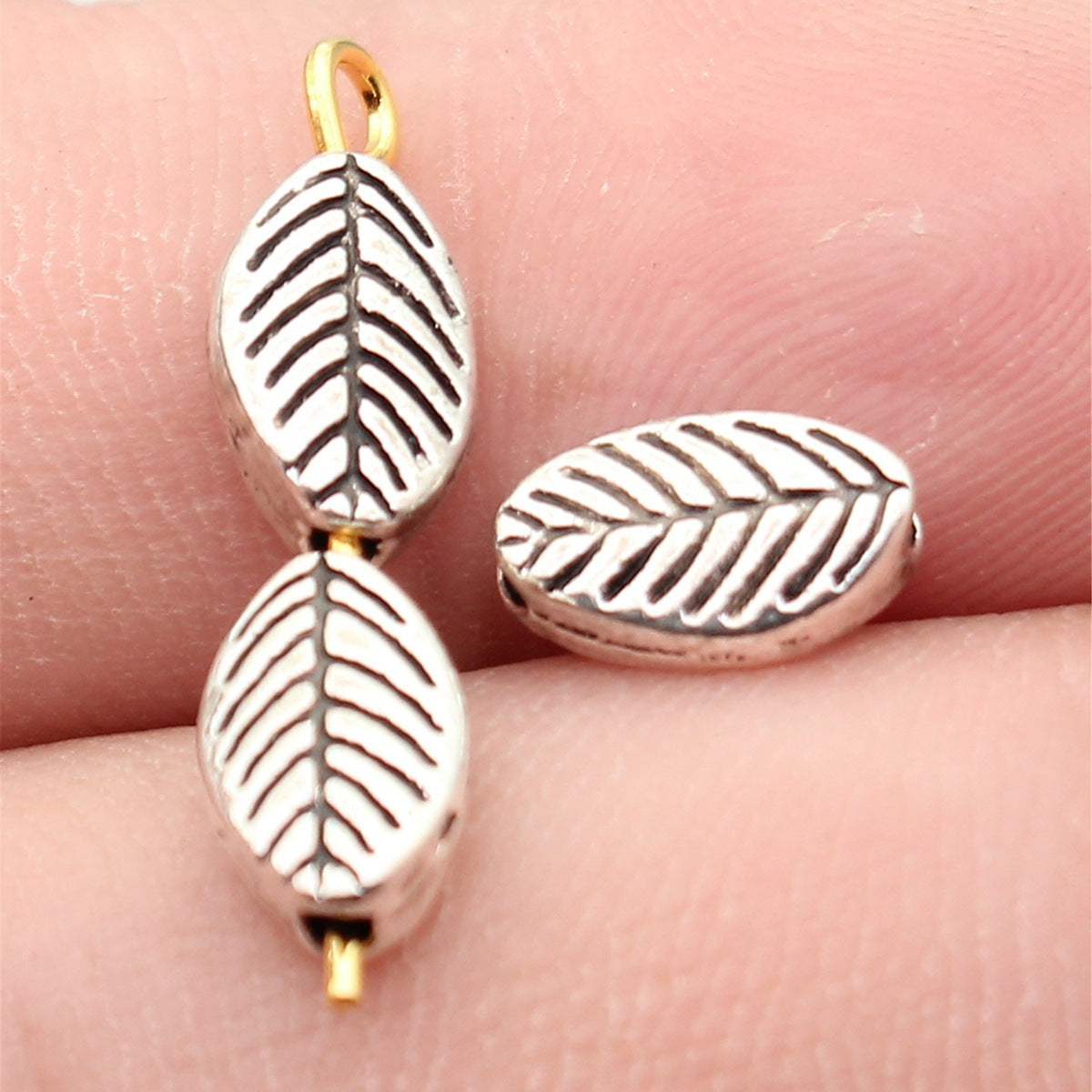 9.3x5.9x3mm 0.52g Multicolor Zinc Alloy Leaf Small Hole Loose Metal Beads for DIY Bracelet Jewelry Making