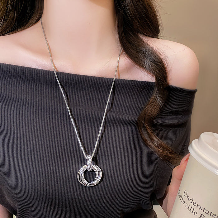 Silver Interlocking Ring Pendant Long Chain Necklace
