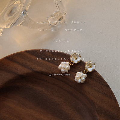Gold shell flower pearl cluster drops on wooden disc