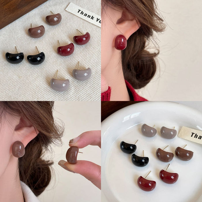 Glossy Oval Stud Earrings In Brown And Red In Two Color Options