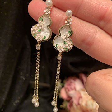 White Pink Floral Gourd and Long Chain Drop Earrings
