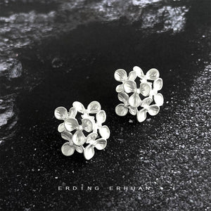 Silver Tone Open Flower Cluster Sculpted Stud Earrings For Women
