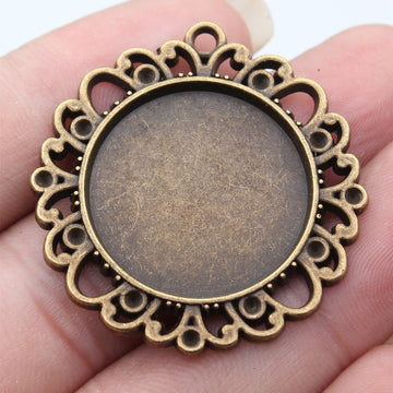 Scalloped Floral Round Cabochon Setting Jewelry Making Component