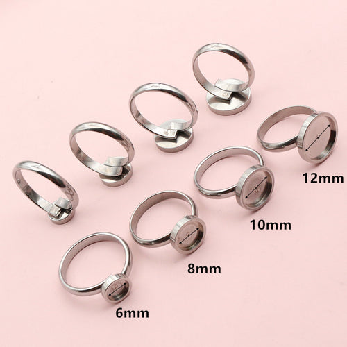 stainless steel round-pad ring blank close view of the front surface and finish
