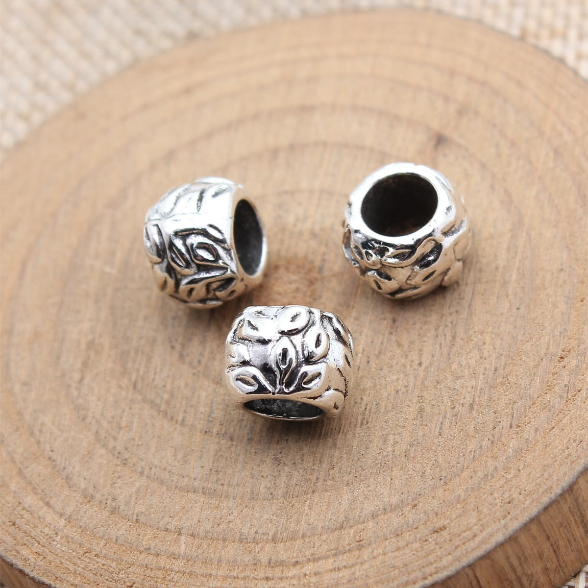 10.7x10.7x7.7mm 2g Antique Silver Zinc Alloy Leaf Pattern Large Hole Spacer Beads for DIY Bracelet Making