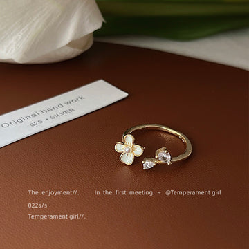 Gold Tone White Flower And Clear Stone Leaf Arrow Open Ring