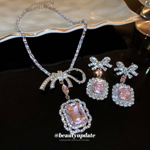 Four Mixed Pink Green And Silver Jewelry Or Hair Clip Options