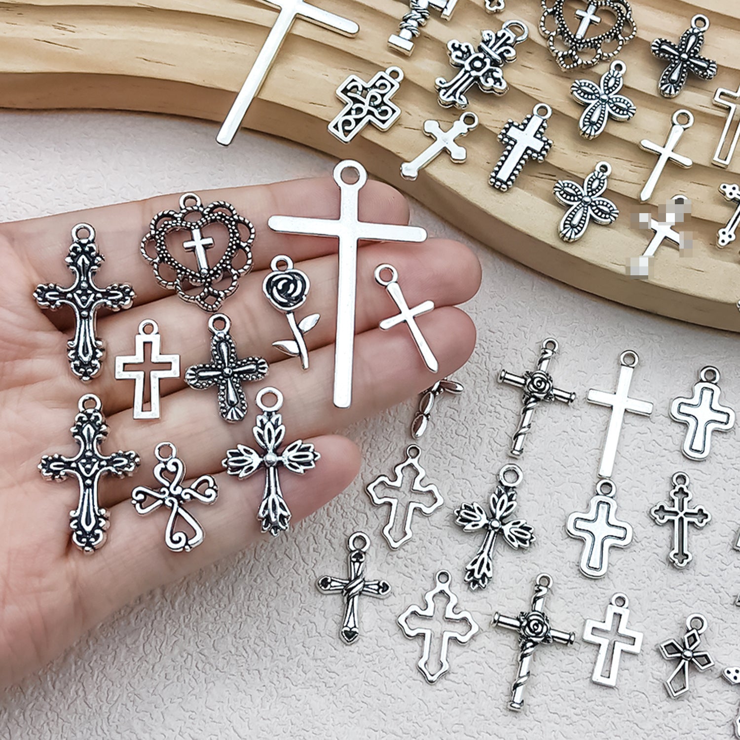 Vintage Zinc Alloy Cross Charm Pendant for DIY Necklace Keychain and Handmade Jewelry