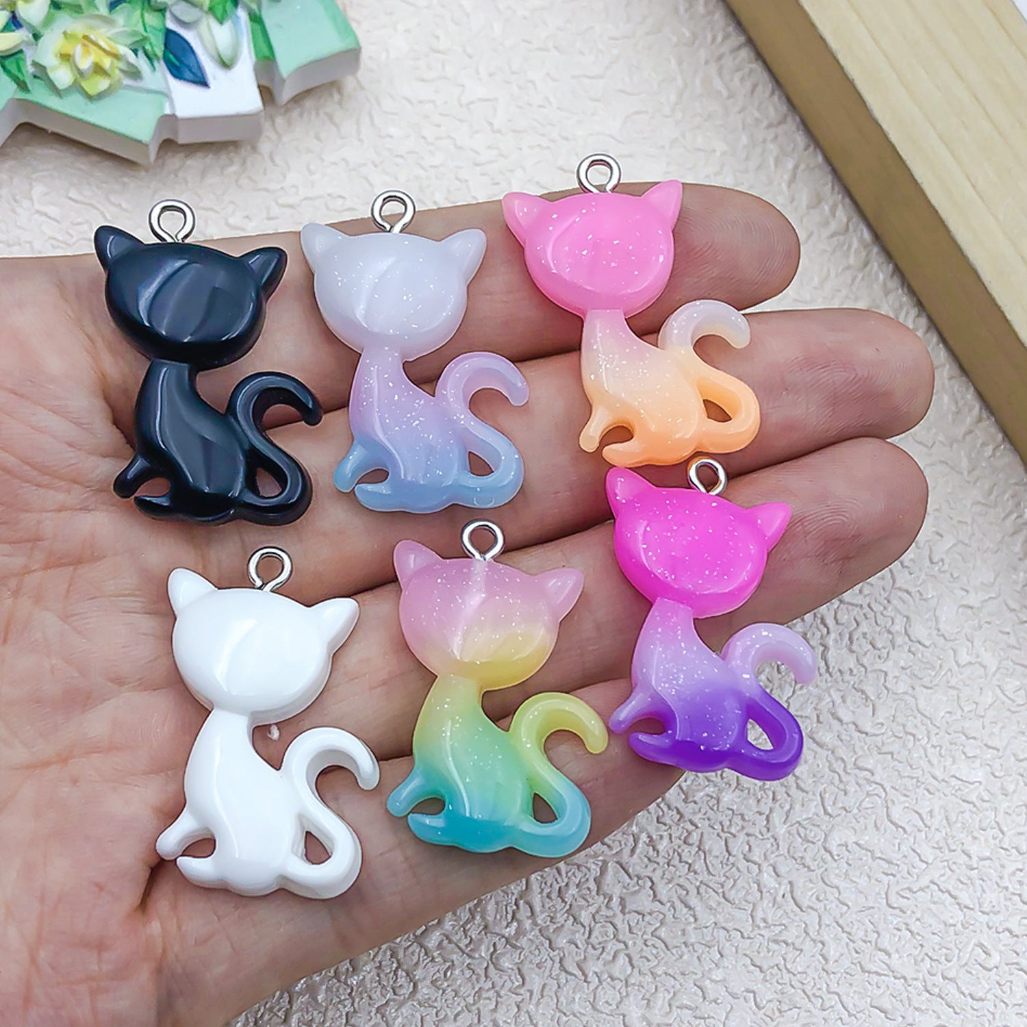 30x20mm Gradient Glitter Resin Cat Charm Pendant for DIY Earrings Bracelet Keychain Jewelry