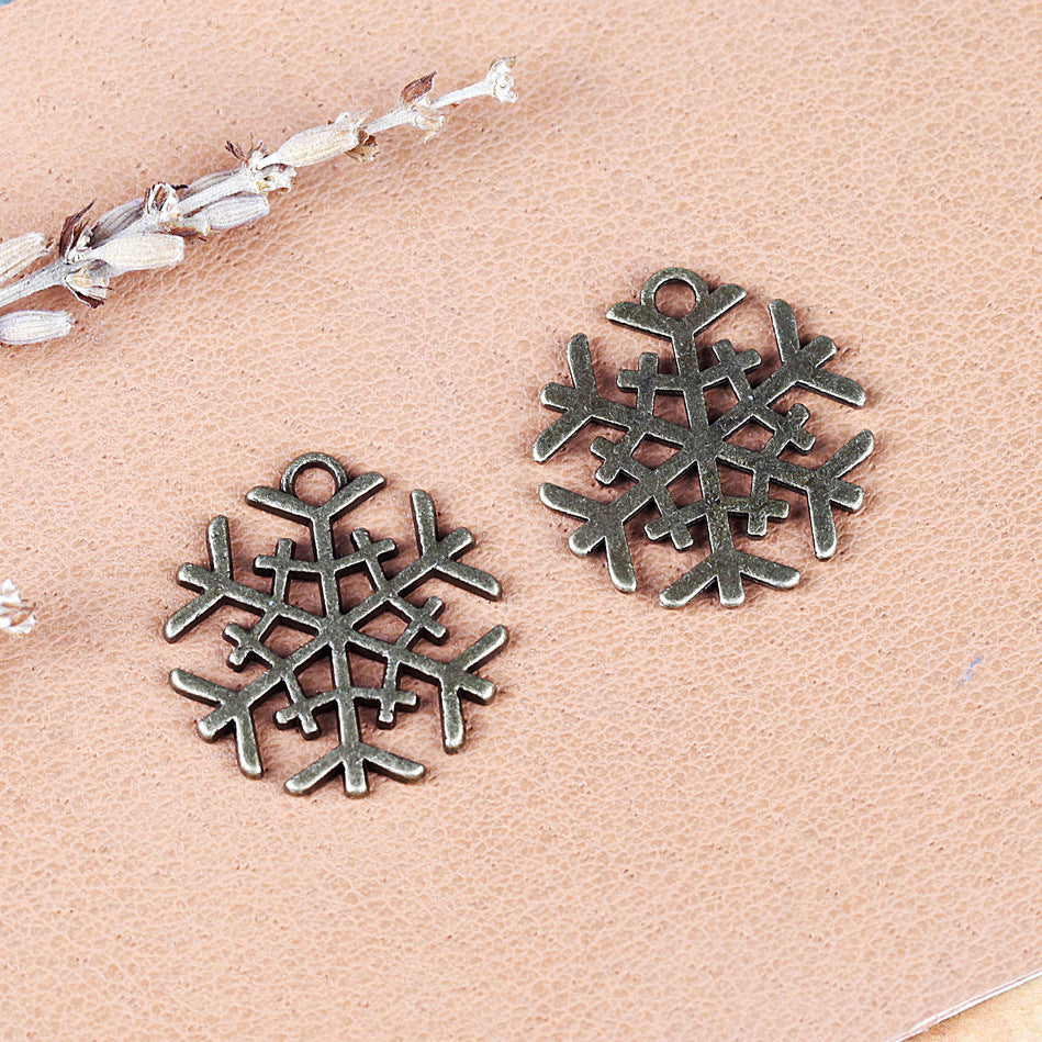 20mm Hollow Snowflake Alloy Charm Pendant