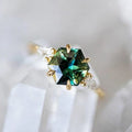 Gold Hexagon Green Gem Pear Side Stones Ring Alloy view 3