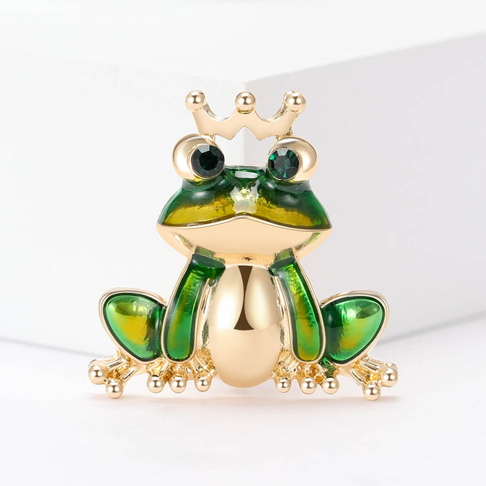 Crowned Frog Enamel Brooch in Green and Gold Decorative Metal Pin