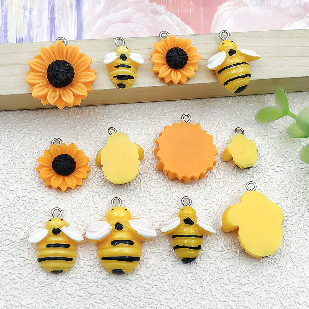 Acrylic Sunflower Daisy Bee Charm Pendant for DIY Handmade Earrings Necklace Keychain Jewelry