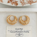 Gold Leaf Lattice Huggie Hoop Earrings Thick Openwork view 3