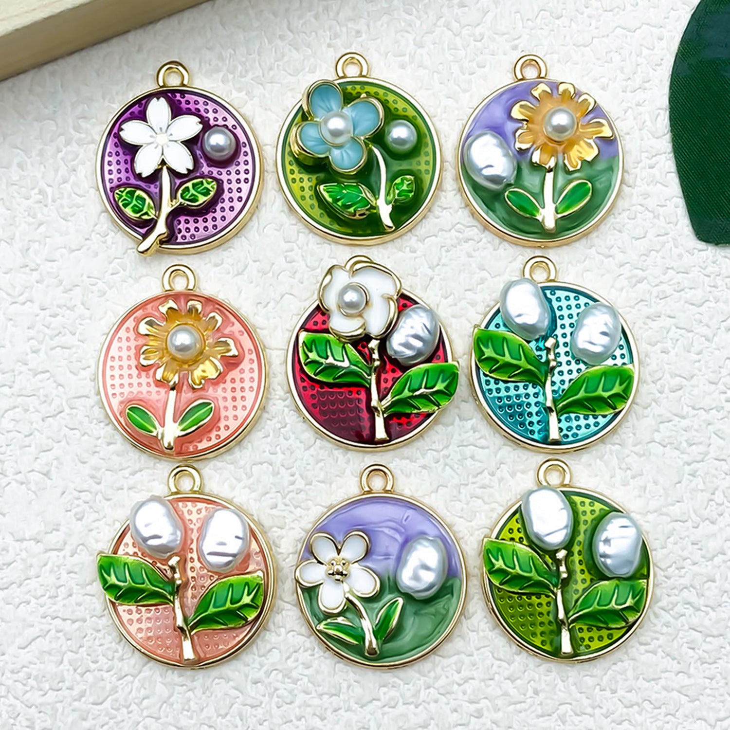 Enamel Zinc Alloy Round Flower Enamel Charm Pendants