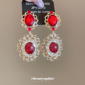Red Oval Gem and Gold Tone Filigree Drop Stud Earrings