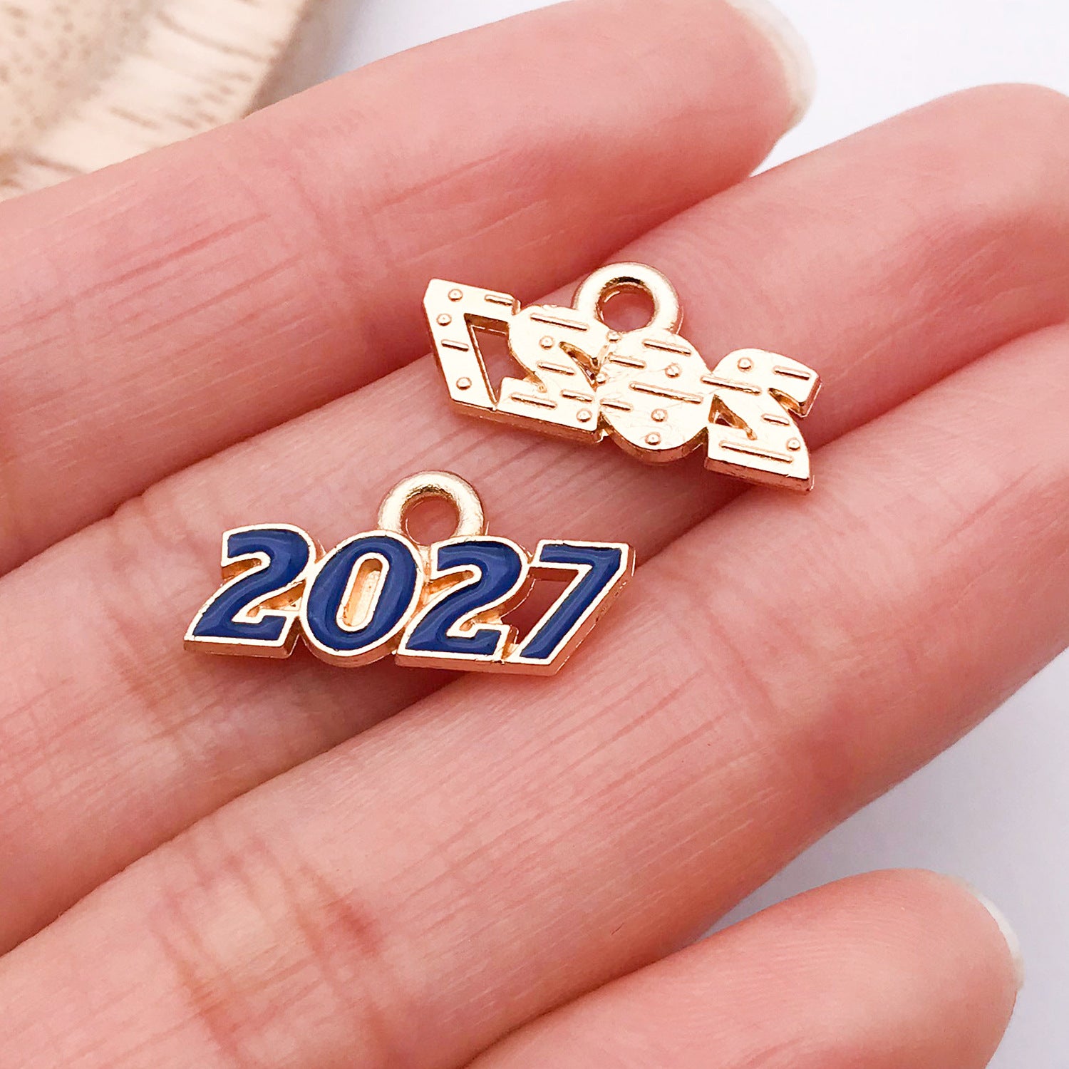 KC Gold Enamel Zinc Alloy 2026 2027 2028 Year Number Charm Pendant for DIY Jewelry — 9×18mm