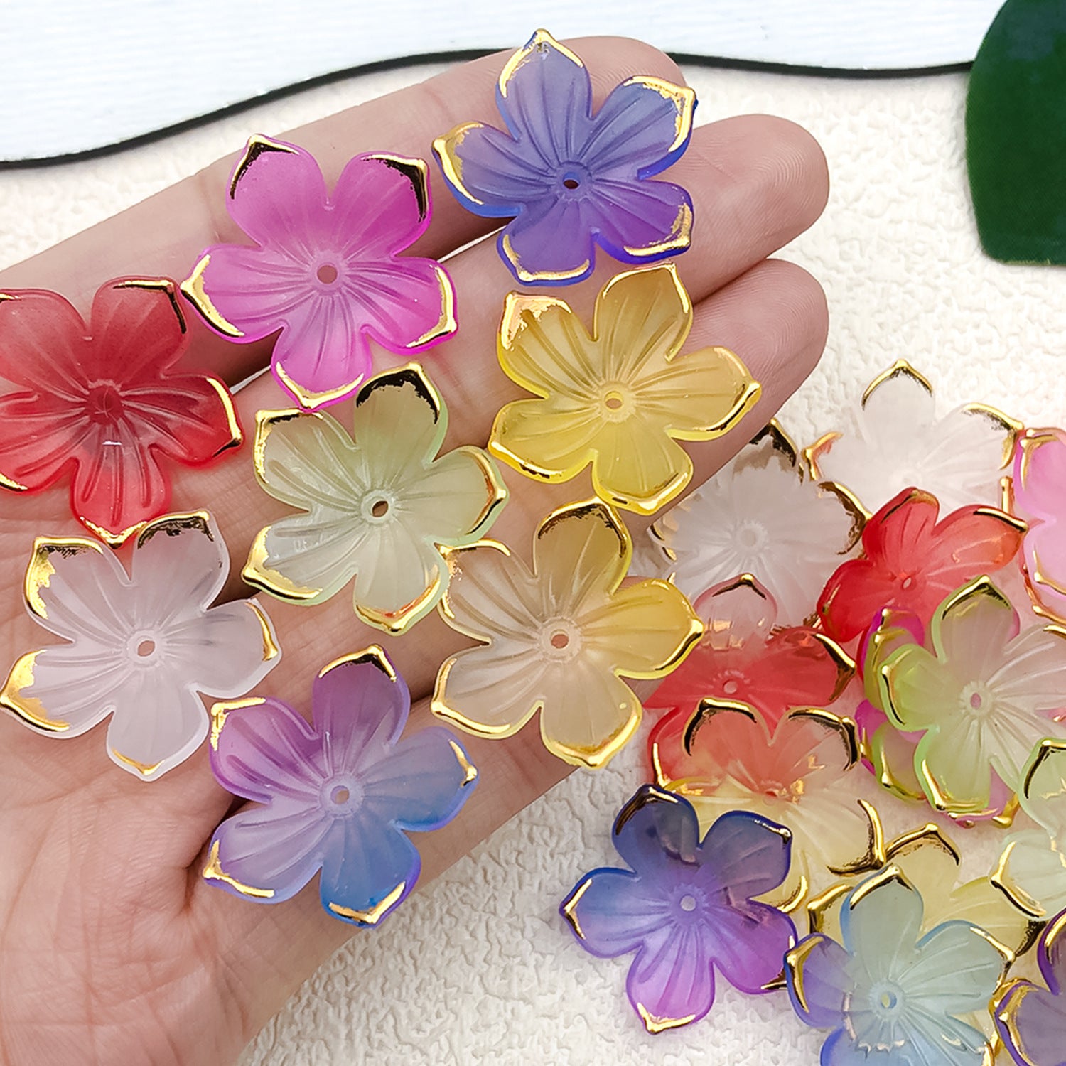 Acrylic Flower Charm Pendants Style 9228