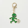Gold Tone Green Alien and Alien Cat Lobster-Clasp Charms in Ten Designs view 6