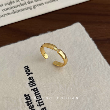 Gold Open Adjustable Ring Smooth Band Pinch Detail