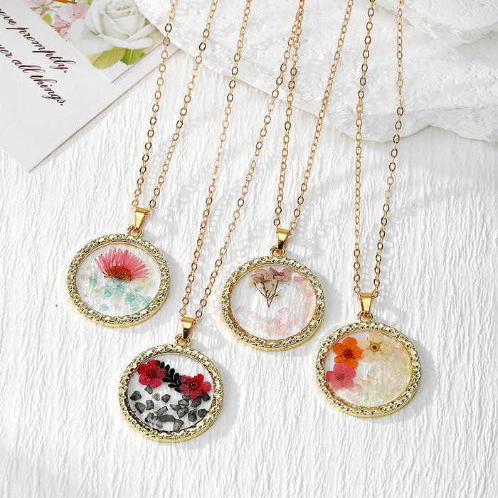 Gold Bezel Dried Flower Resin Pendant Necklaces Crushed Stone