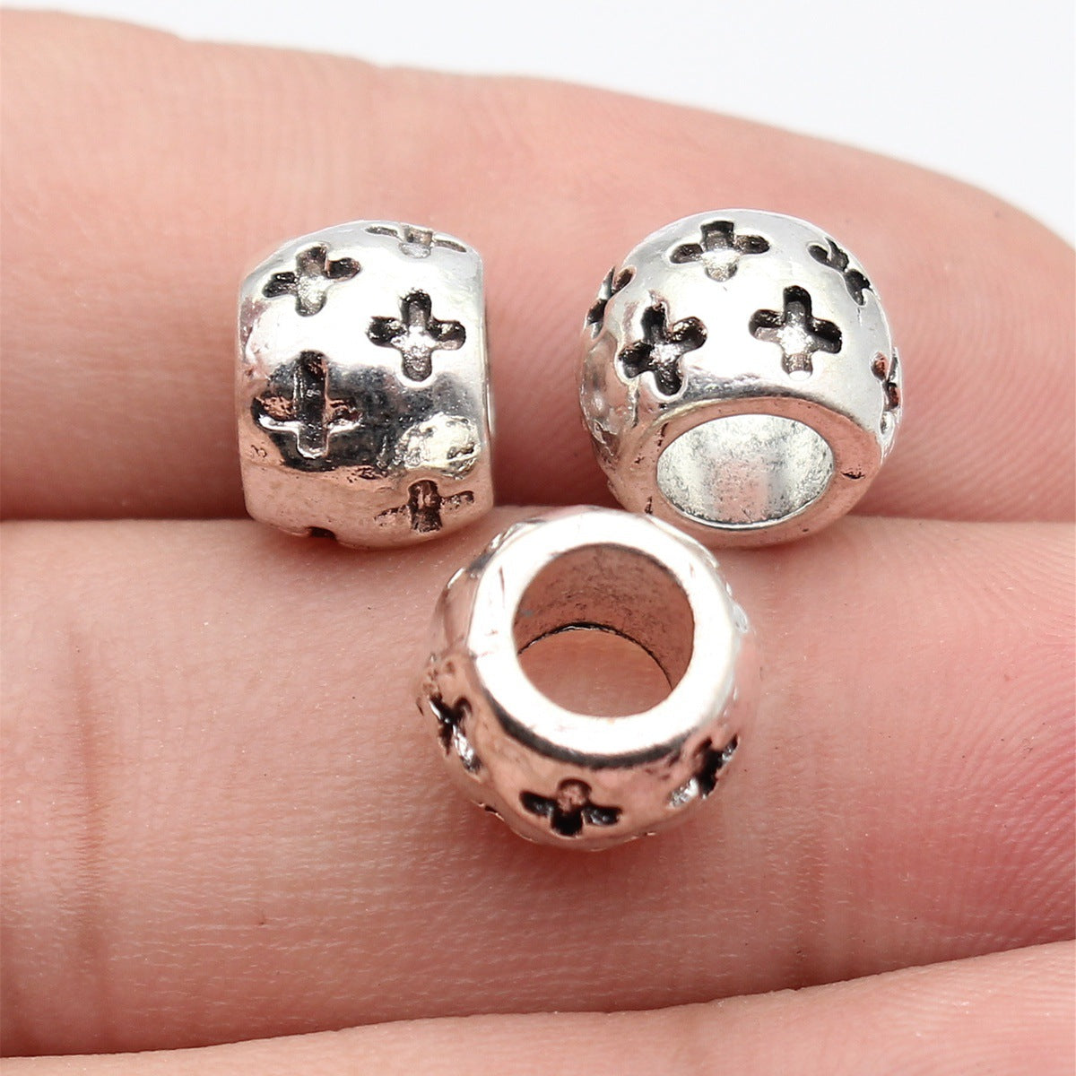 11x11x8.3mm 2.6g Antique Silver Zinc Alloy Cross Flower Textured Large Hole Spacer Beads for DIY Bracelets