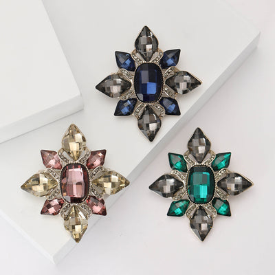 eight-point crystal star brooch shown from the front