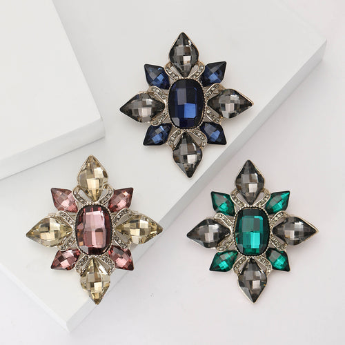 eight-point crystal star brooch shown from the front