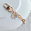 White Daisy P