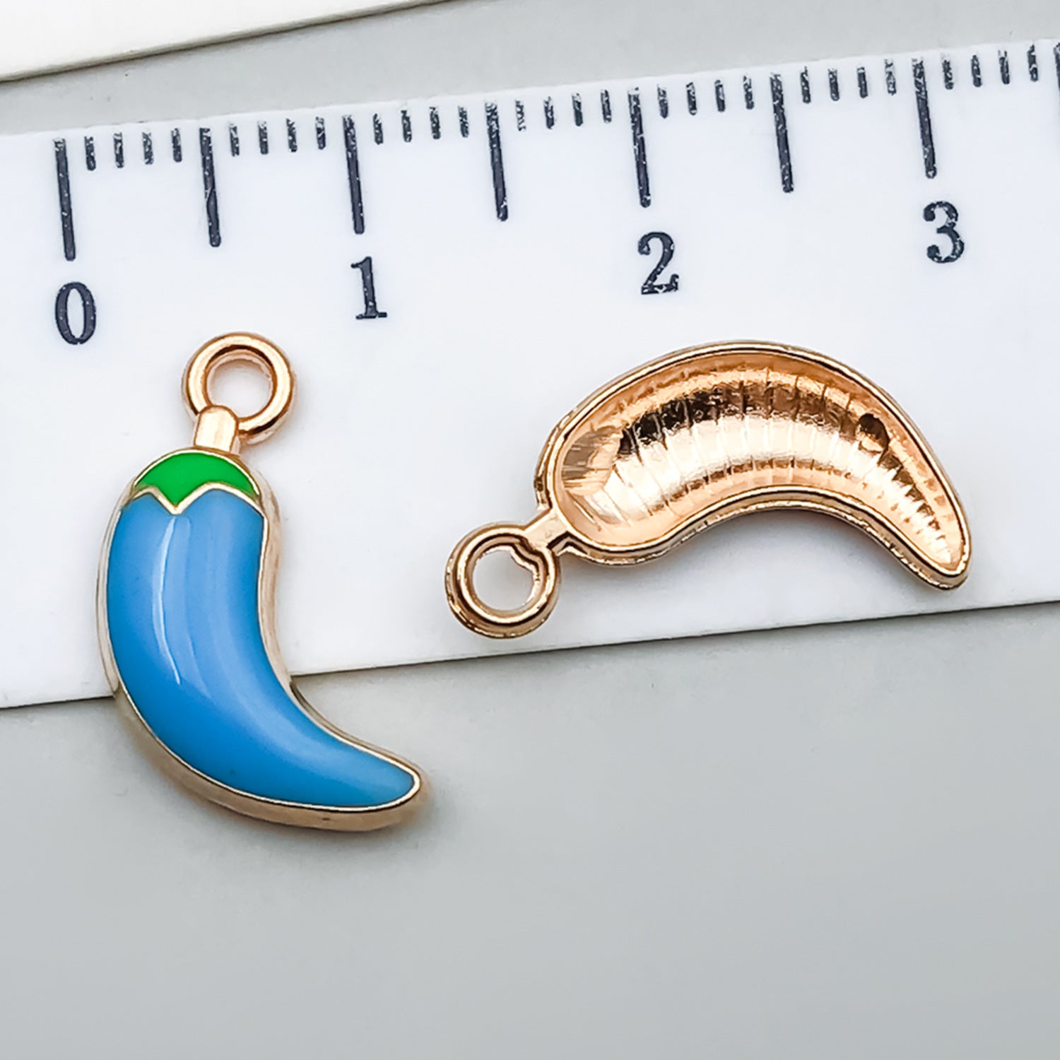 Enamel Zinc Alloy Chili Pepper Charm Pendant for DIY Earrings Necklace and Keychain Jewelry