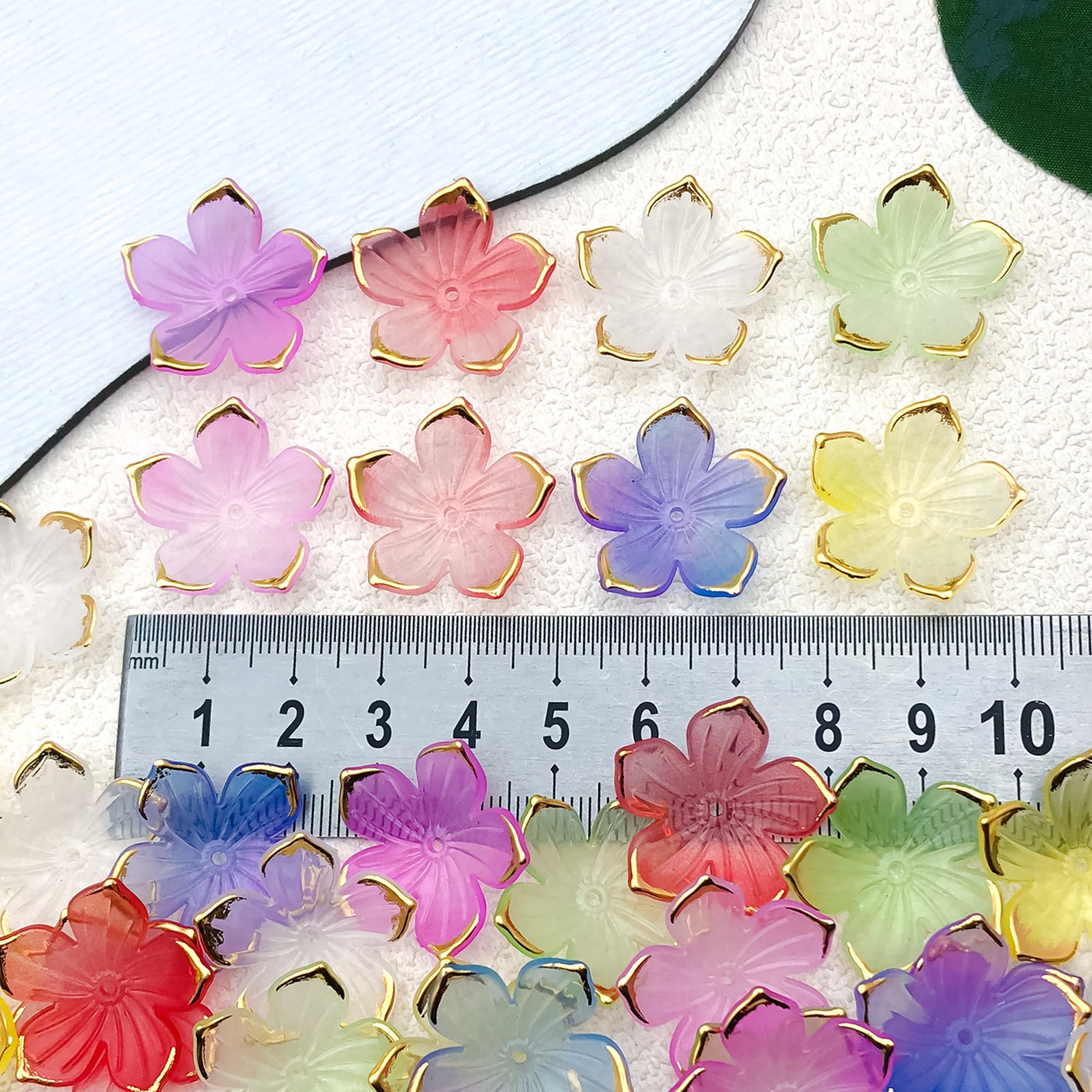 Acrylic Flower Charm Pendants Style 9228