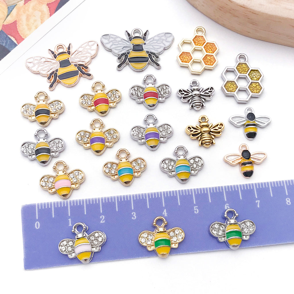 Zinc Alloy Enamel Bee Charm Pendant for Necklace Bracelet and Keychain Making