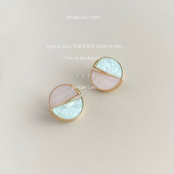 Gold-Tone Split Circle Pink Mint Shell Stud Earrings Pair