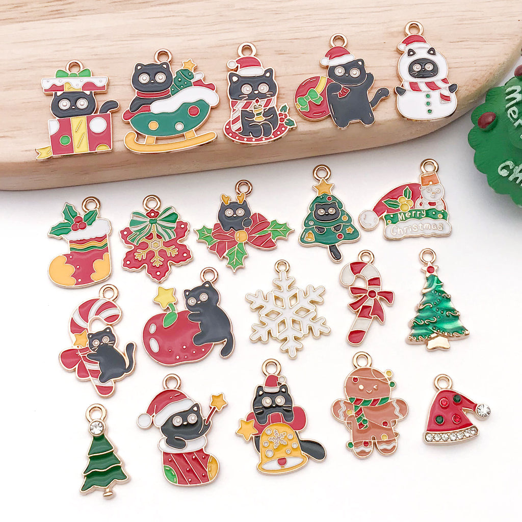 Enamel Zinc Alloy Christmas Snowman Candy Charm Pendant for Earrings Bracelets Keychains