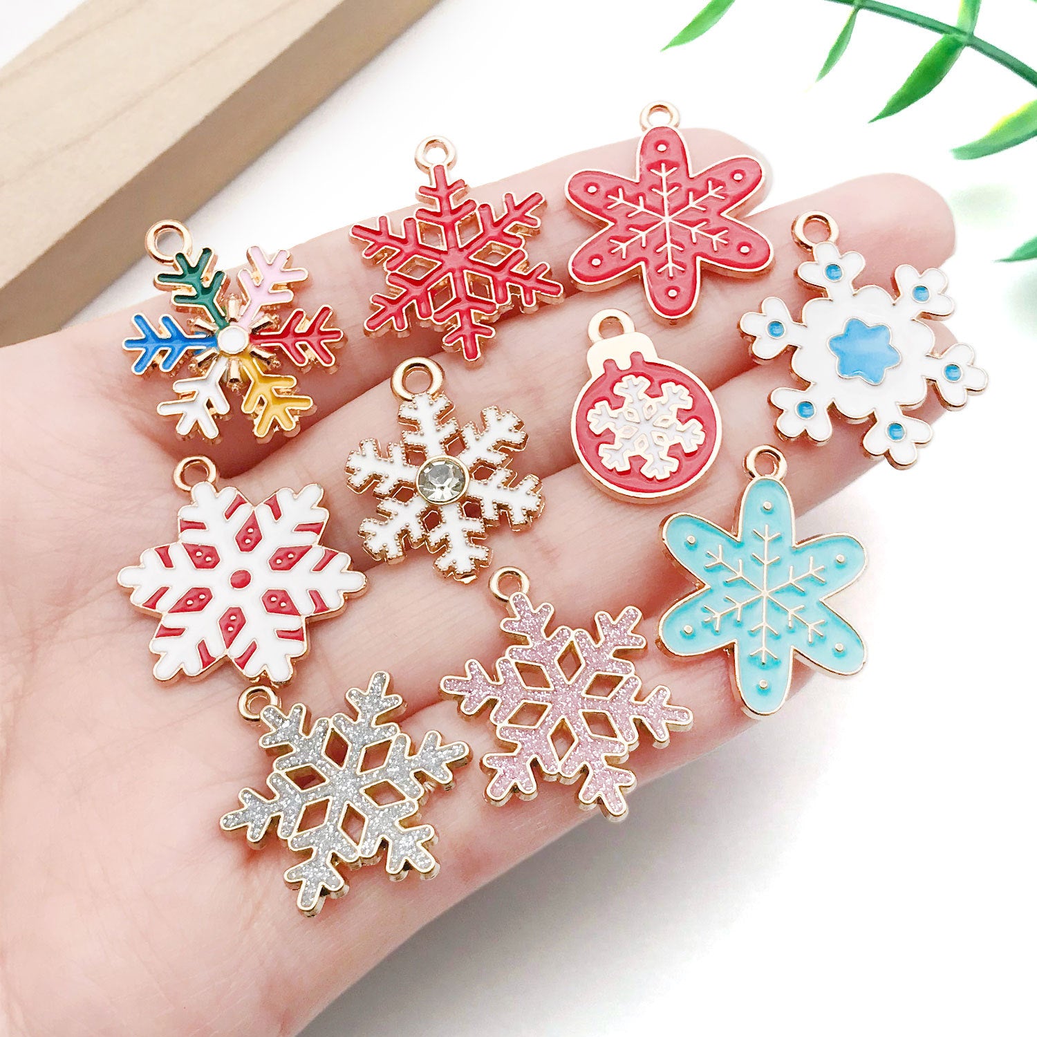 Zinc Alloy Enamel Christmas Snowflake Charm Pendant for DIY Necklace Earrings