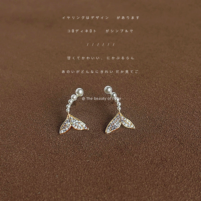 Gold Pearl Arc Fish Tail Zircon Stud Earrings Pair