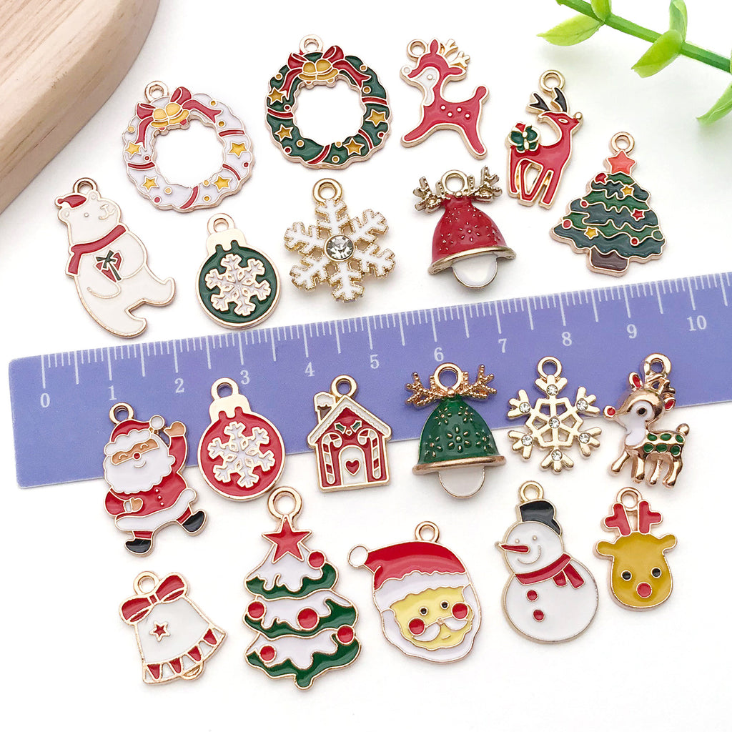 Enamel Zinc Alloy Santa Claus Snowman Snowflake Reindeer Charm Pendants for DIY