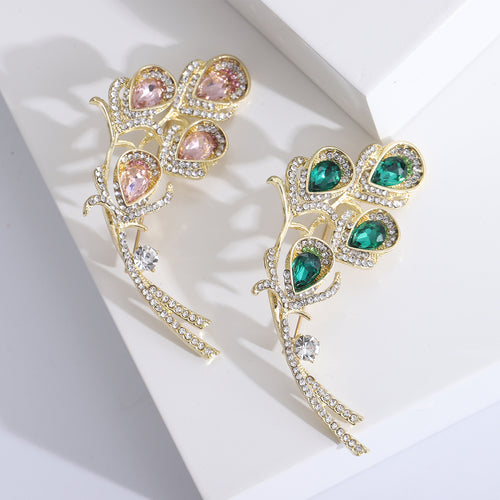 Crystal Calla Lily Spray brooch shown from the front