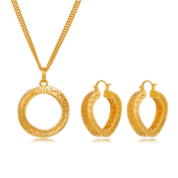 Gold Tone Gold Oval Loop Metal Necklace and Earring Set