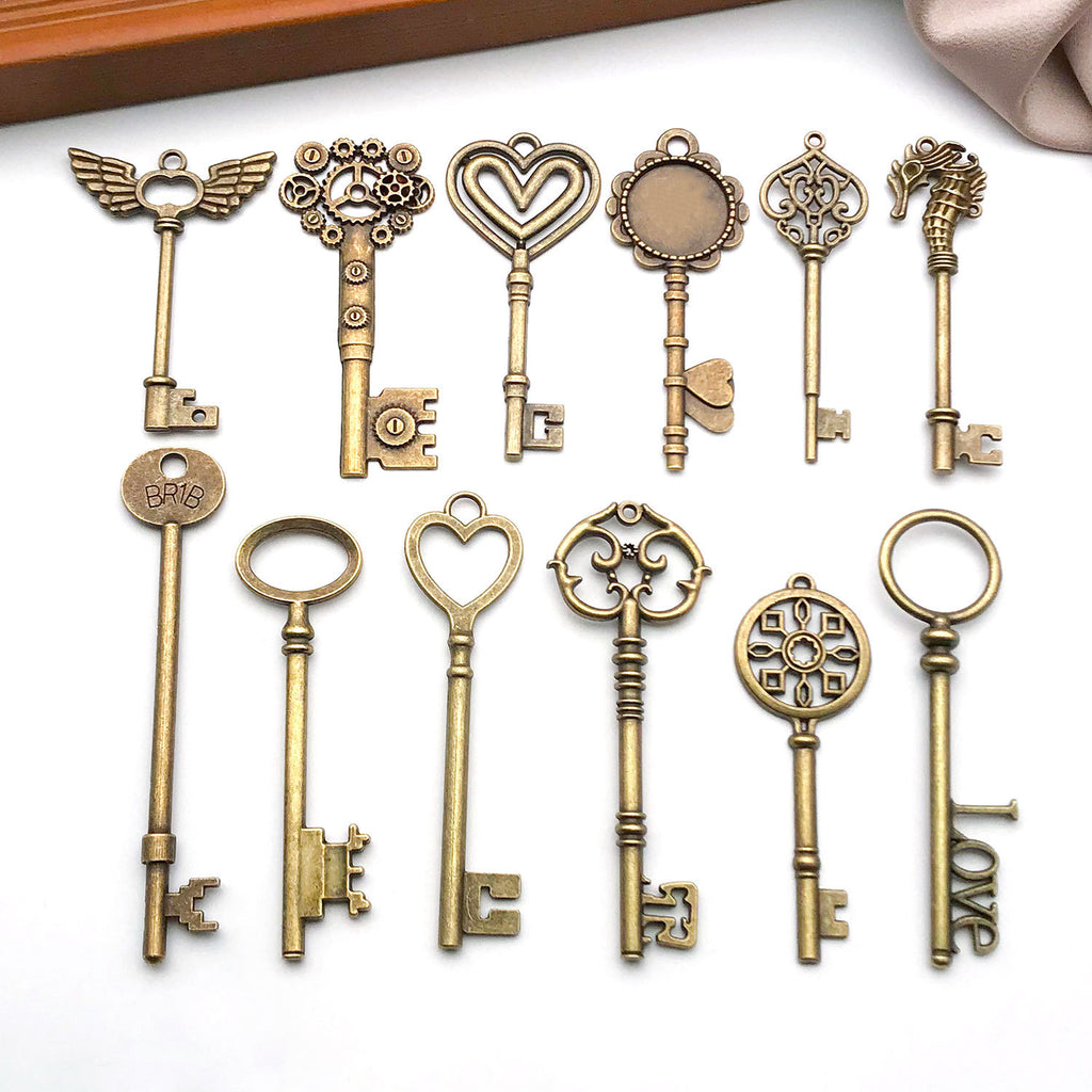 Antique Bronze Zinc Alloy Large Key Charm Pendant for DIY Necklace Jewelry Making
