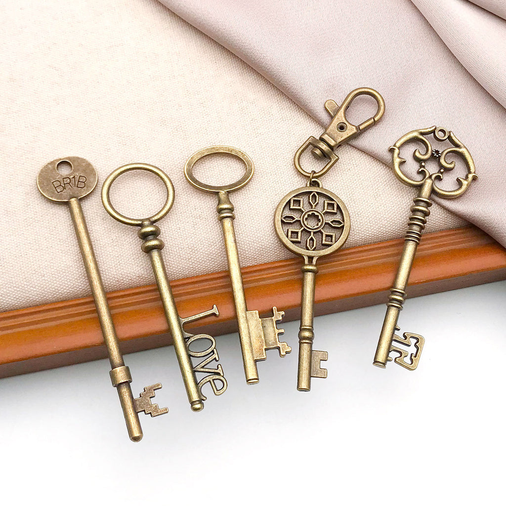 Antique Bronze Zinc Alloy Large Key Charm Pendant for DIY Necklace Jewelry Making