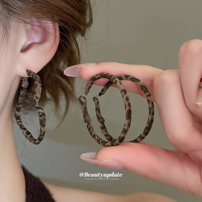 Leopard Print Heart and Oval Hoop Earrings Jewelry Accessory