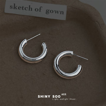 Silver Tone Thick Smooth Hollow Hoop Stud Earrings Pair