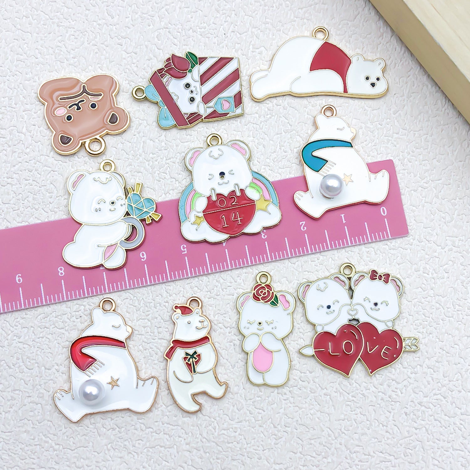 Zinc Alloy Christmas Bear Love Heart charm pendants for DIY necklaces earrings jewelry